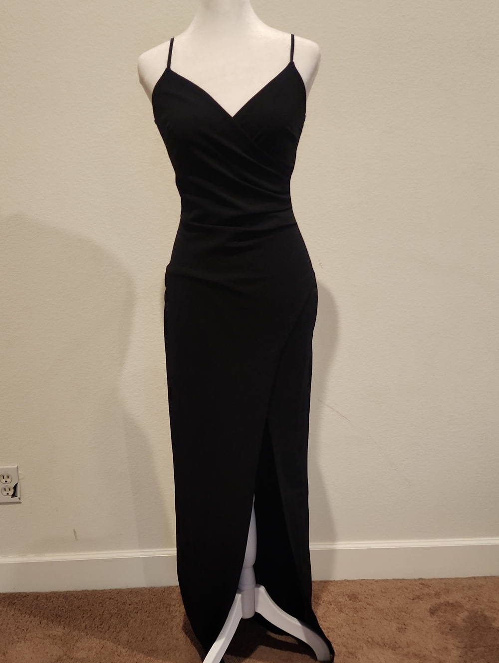 Elegant Black Spaghetti-Strap Maxi Dress